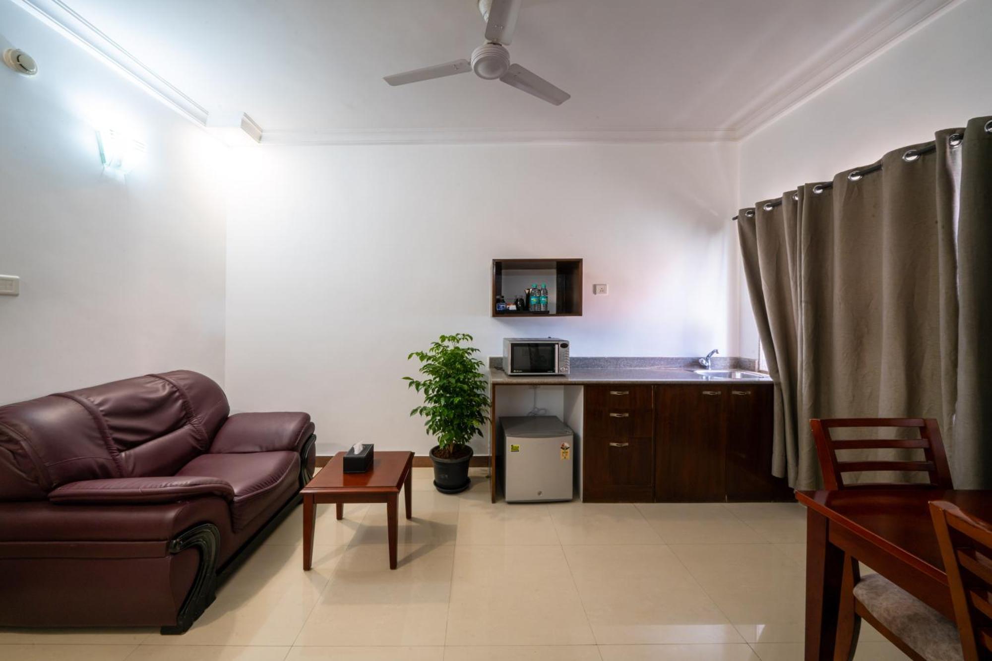 Lords Midtown Suites Bangalore Бенґалуру Екстер'єр фото